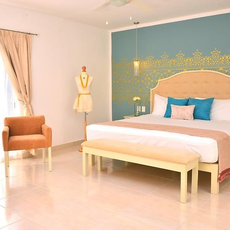 Unic Design Hotel & Restaurant- 5Th Avenue (Adults Only) Playa del Carmen Exterior foto